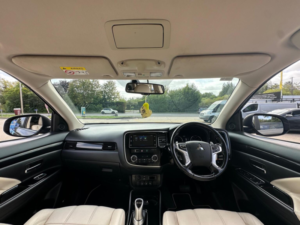 2018 Mitsubishi Outlander 2.0h 12kwh 5h CVT 4WD Euro 6 (s/s) 5dr in Brown — image 2
