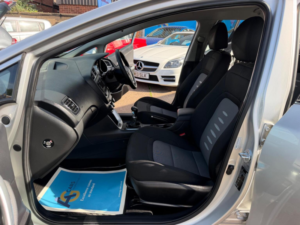 2014 Kia Ceed 1.6 Crdi Ecodynamics 2 Sportswagon Euro 5 (s/s) 5dr in Silver — image 4