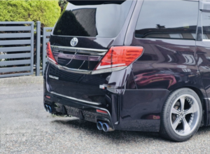 2013 Toyota Vellfire in Purple — image 2
