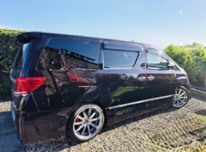 2013 Toyota Vellfire in Purple — image 3