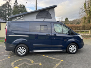 2017 Ford Transit Custom in Blue — image 3