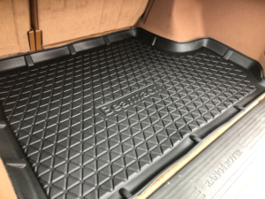 2002 Land Rover Range Rover Range Rover P38 - Winter Protection Pack in Black — image 5