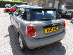 2017 MINI Hatch 1.5 Cooper 3-Door Hatch in Grey — image 5