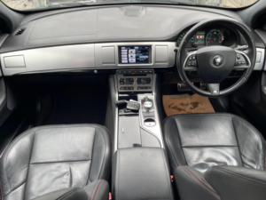 2015 Jaguar Xf 2.2d R-Sport Black Auto Euro 5 (s/s) 4dr in Black — image 4