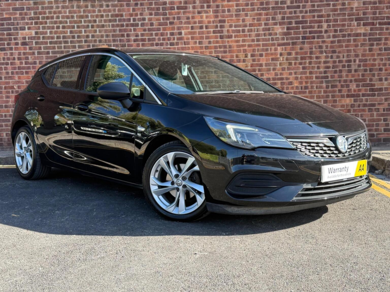 2020 Vauxhall Astra 1.2 Turbo Sri Euro 6 (s/s) 5dr in Black — image 1