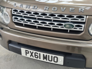 2011 Land Rover Discovery 4 3.0 Sd V6 Hse in Bronze — image 3