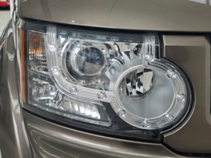2011 Land Rover Discovery 4 3.0 Sd V6 Hse in Bronze — image 6