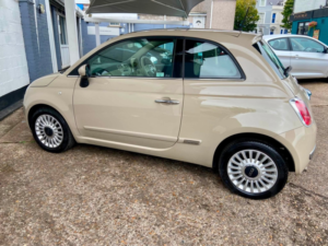2013 Fiat 500 1.2 Lounge in Beige — image 6