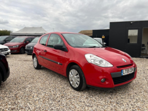 2009 Renault Clio 1.2 Extreme Euro 5 3dr (ac) in Red — image 6