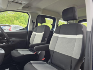 2023 Citroen E-Berlingo 50kwh Feel Xl MPV 5dr Electric Auto (7.4kw Charger) (136 Ps) in Blue — image 5