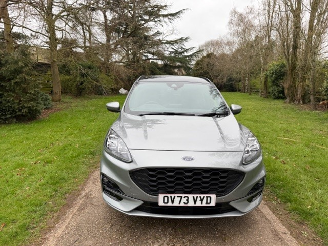 2023 Ford Kuga 2.5 Kuga St-Line X Edition 5 Door 2.5l Duratec Fhev 190ps Fwd CVT Automatic in Silver — image 1