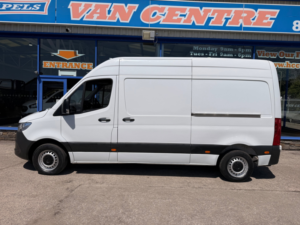 2019 Mercedes-Benz Sprinter 2.1 314 Cdi Panel Van 5dr Diesel Manual Fwd L2 H2 Euro 6 143 Ps in White — image 3