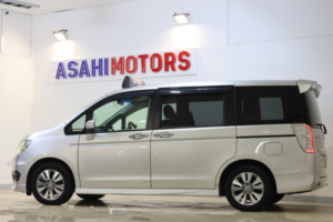 2013 Honda Stepwagon 2.0 Petrol Automatuc (s/s) 7dr in Silver — image 5