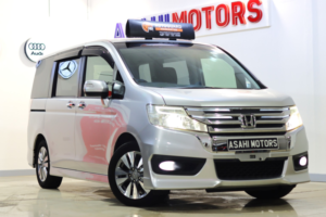 2013 Honda Stepwagon 2.0 Petrol Automatuc (s/s) 7dr in Silver — image 6