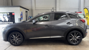 2018 Mazda Cx-3 1.5 Skyactiv-D Sport Nav Diesel Grey 4WD 5dr 1 Owner+satnav+7 Stamps in Grey — image 2