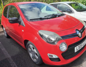 2015 Renault Twingo 1.2 Dynamique 1.2 16v 75 in Red — image 3