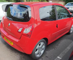 2015 Renault Twingo 1.2 Dynamique 1.2 16v 75 in Red — image 4