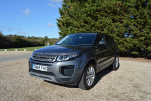 2019 Land Rover Range Rover Evoque 2.0 Td4 Se in Grey — image 2