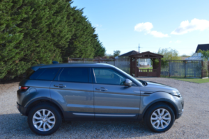 2019 Land Rover Range Rover Evoque 2.0 Td4 Se in Grey — image 6