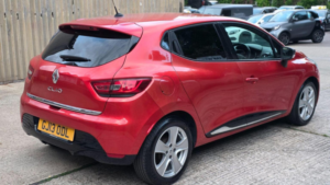 2013 Renault Clio 1.2 16v Dynamique Medianav Euro 5 5dr in Red — image 6