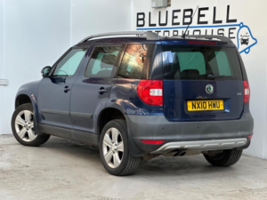 2010 Skoda Yeti 1.2 Tsi Se SUV 5dr Petrol Manual Euro 5 (105 Ps) in Blue — image 4