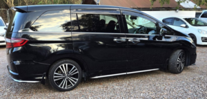 2014 Honda Odyssey Absolute Edition-2.4l Petrol-Automatic-7 Seats Family Car-Ulez/caz Pass-Free 24months Warranty & 12months Aa Breakdown in Black — image 3