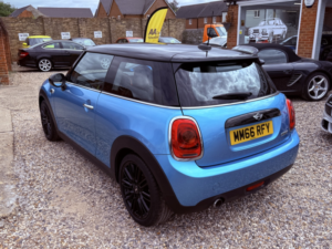 2016 MINI Hatch 1.5 Cooper 3-Door Hatch in Blue — image 4