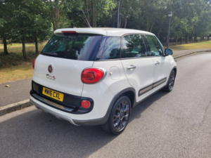 2016 Fiat 500l 1.4 Trekking MPV 5dr Petrol Manual Euro 6 (95 Bhp) in Multicolour — image 4