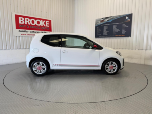 2018 Volkswagen Up! 1.0 Up! Beats Euro 6 (s/s) 3dr in White — image 3