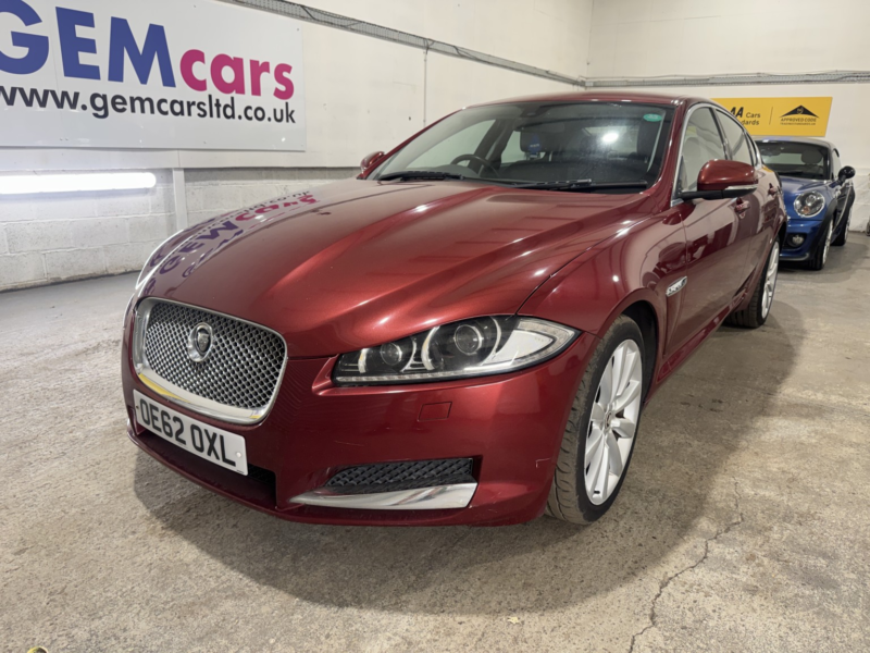 2013 Jaguar Xf 2.2 D Premium Luxury in Red — image 1