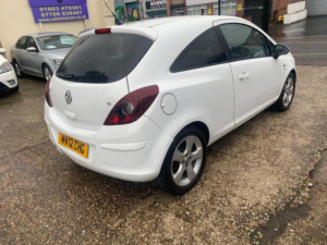 2012 Vauxhall Corsa 1.2i Ecoflex 16v Sxi Euro 5 (s/s) 3dr (a/c) in White — image 4