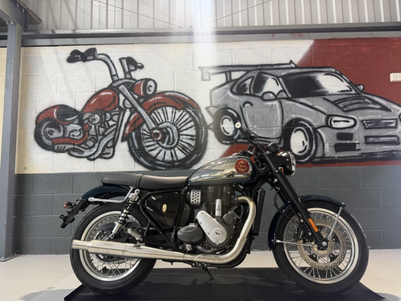 2025 Bsa Gold Star Highland Green in Green — image 1