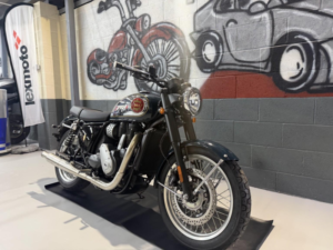 2025 Bsa Gold Star Highland Green in Green — image 4