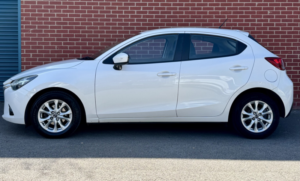 2015 Mazda Mazda2 1.5 Skyactiv-G Se-L in White — image 4