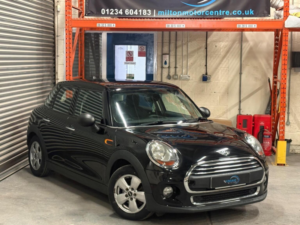 2016 MINI Hatch 1.2 One Euro 6 (s/s) 5dr in Black — image 2