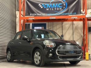 2016 MINI Hatch 1.2 One Euro 6 (s/s) 5dr in Black — image 5