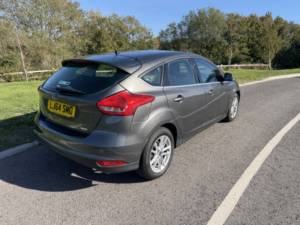 2015 Ford Focus 1.0 T Ecoboost Zetec in Grey — image 5