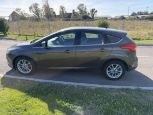 2015 Ford Focus 1.0 T Ecoboost Zetec in Grey — image 6
