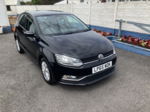 2016 Volkswagen Polo 1.2 Tsi Bluemotion Tech Se in Black — image 5
