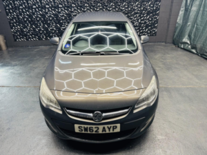 2012 Vauxhall Astra 1.6 16v Sri in Grey — image 4
