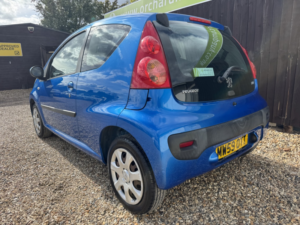 2010 Peugeot 107 1.0 12v Urban in Blue — image 4