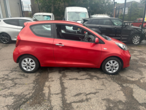 2014 Kia Picanto 1.0 Vr7 Hatchback 3dr Petrol Manual Euro 5 (68 Bhp) in Red — image 2