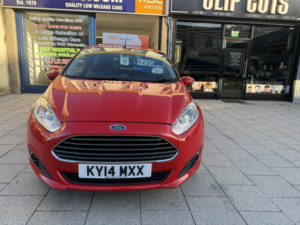 2014 Ford Fiesta 1.3 Zetec in Red — image 2