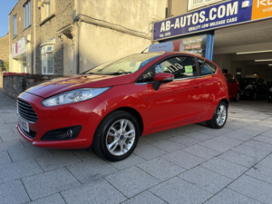 2014 Ford Fiesta 1.3 Zetec in Red — image 3