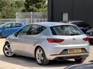 2019 SEAT Leon 1.5 Tsi Evo Fr Euro 6 (s/s) 5dr in Silver — image 3