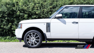 2009 Land Rover Range Rover 5.0 V8 Autobiography in White — image 3