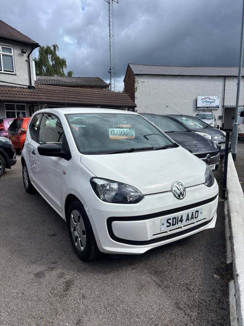 2014 Volkswagen Up! 1.0 Take Up! Euro 5 3dr in White — image 1