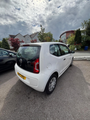 2014 Volkswagen Up! 1.0 Take Up! Euro 5 3dr in White — image 4