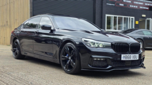 2018 BMW 7 Series 3.0 730ld M Sport Auto Euro 6 (s/s) 4dr in Black — image 4
