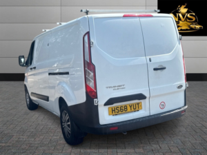 2019 Ford Transit Custom 2.0 320 Ecoblue in White — image 5